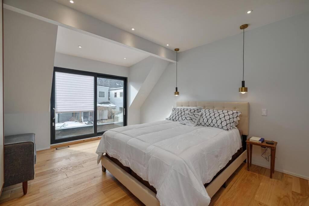 New Modern 1400 Sq Ft Coach House Near Everything Toronto Dış mekan fotoğraf