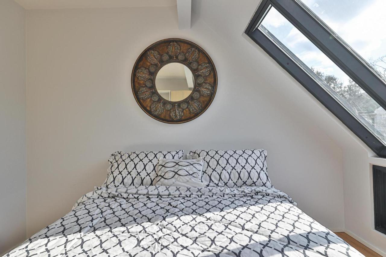 New Modern 1400 Sq Ft Coach House Near Everything Toronto Dış mekan fotoğraf