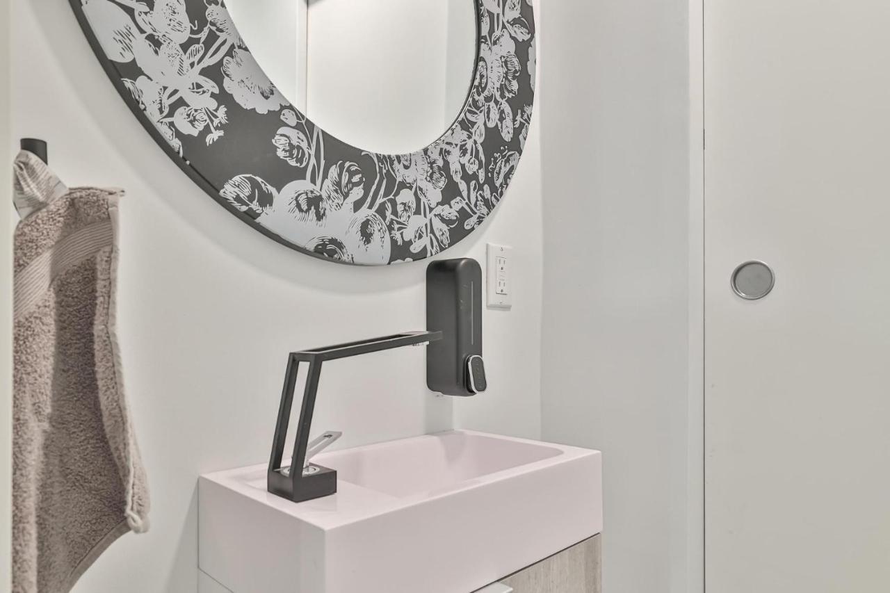 New Modern 1400 Sq Ft Coach House Near Everything Toronto Dış mekan fotoğraf