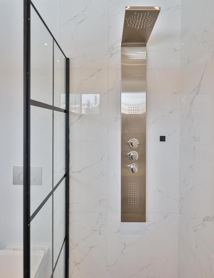 New Modern 1400 Sq Ft Coach House Near Everything Toronto Dış mekan fotoğraf
