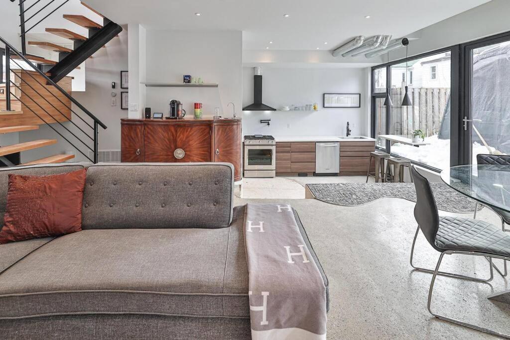New Modern 1400 Sq Ft Coach House Near Everything Toronto Dış mekan fotoğraf